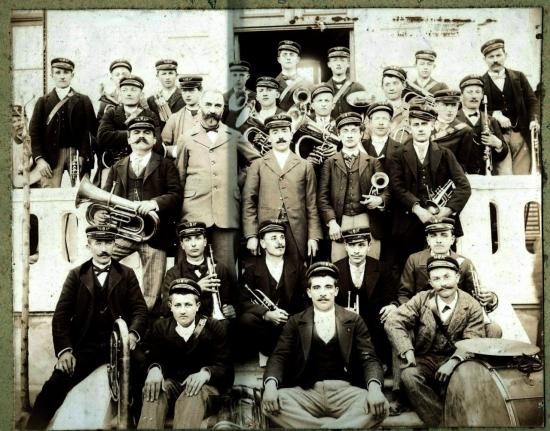 1905-fanfare-municipal-de-vireu-le-grand.jpg